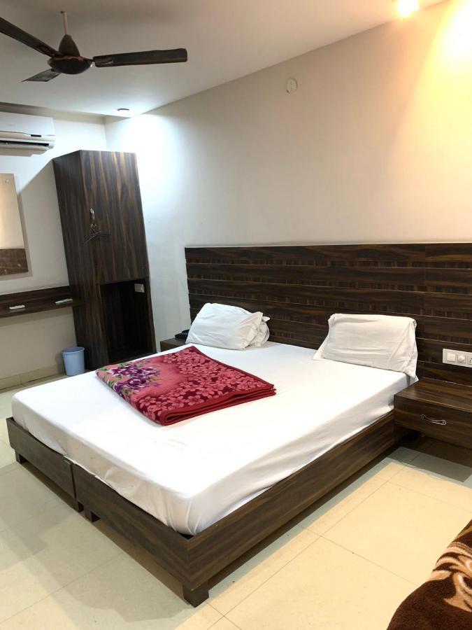 Hotel Sukhman Residency Amritsar Buitenkant foto