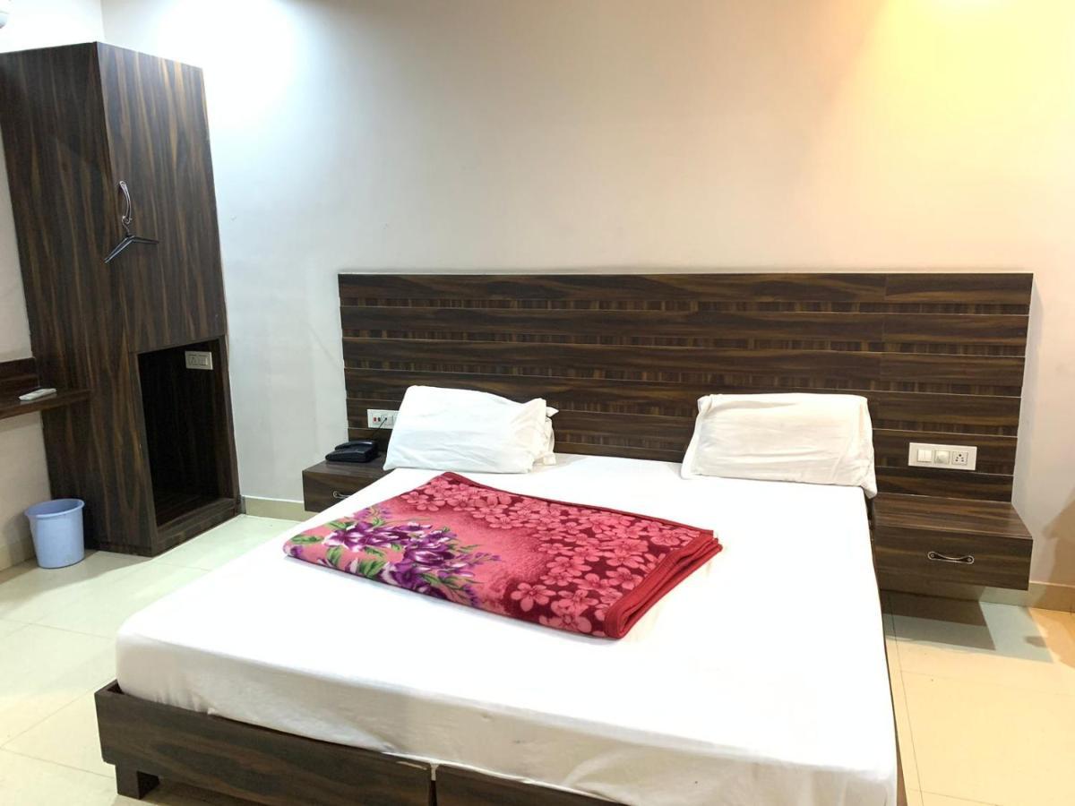 Hotel Sukhman Residency Amritsar Buitenkant foto
