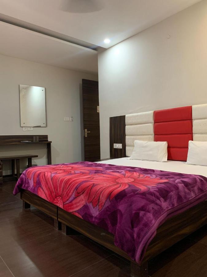 Hotel Sukhman Residency Amritsar Buitenkant foto