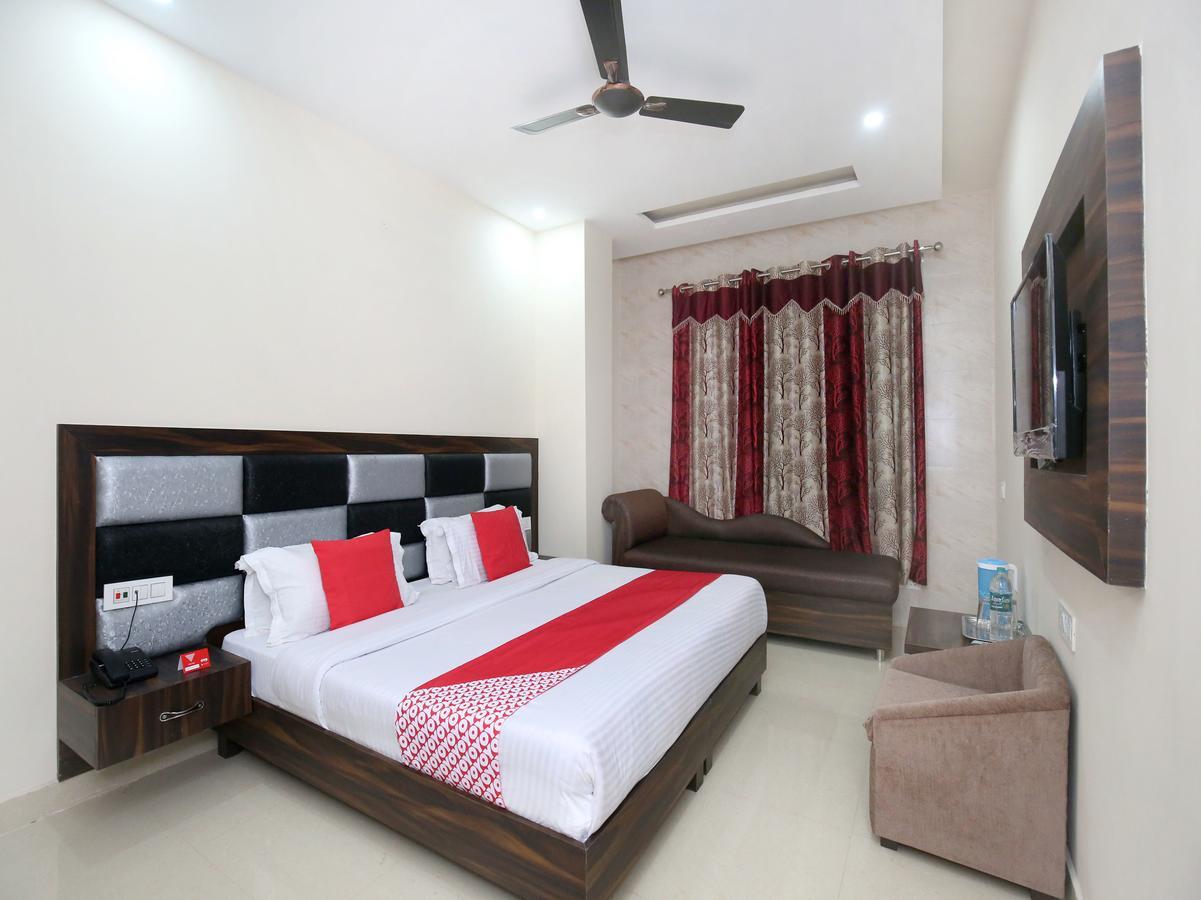 Hotel Sukhman Residency Amritsar Buitenkant foto
