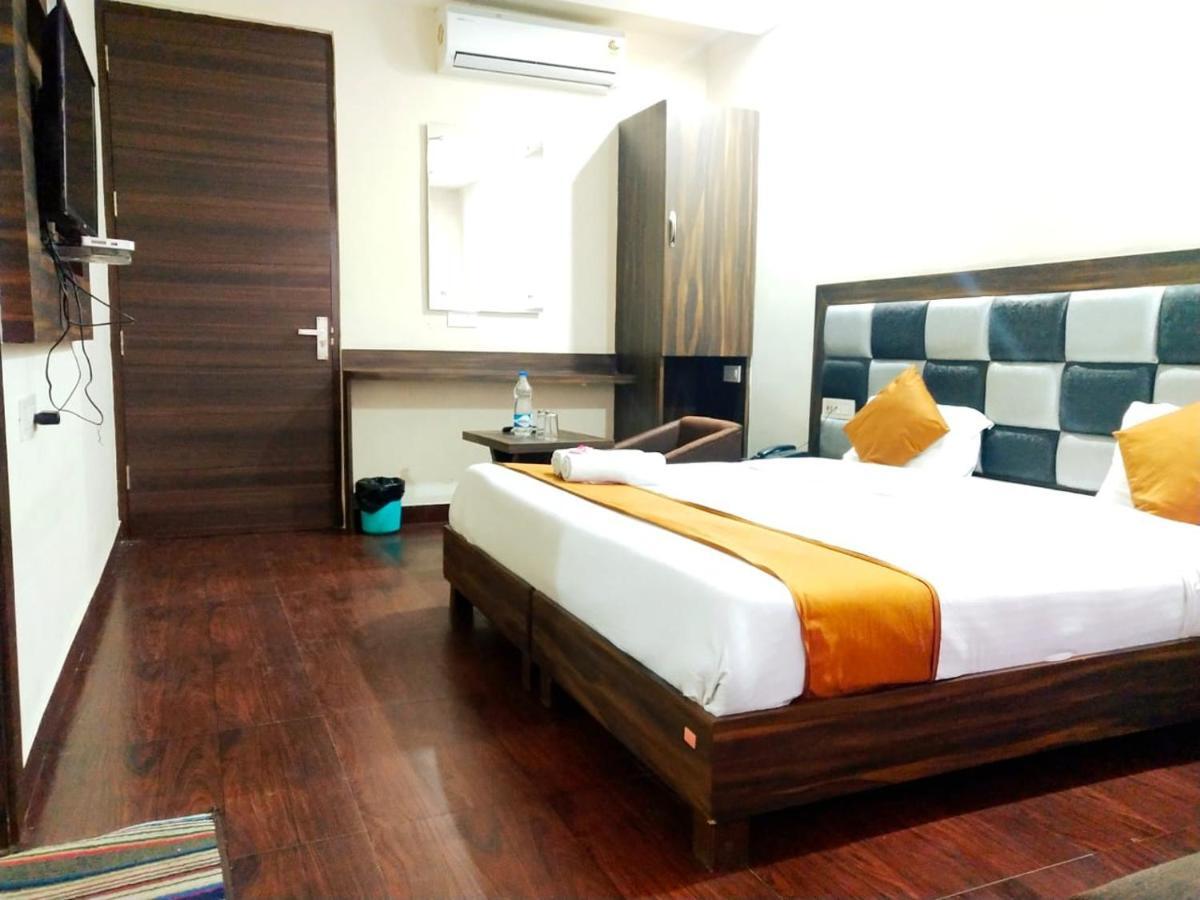 Hotel Sukhman Residency Amritsar Buitenkant foto